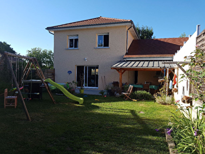 Maison Les Abrets 4 pieces 85 m2