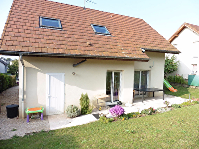 Maison Saint Genix Sur Guiers 5 pieces 108 m2