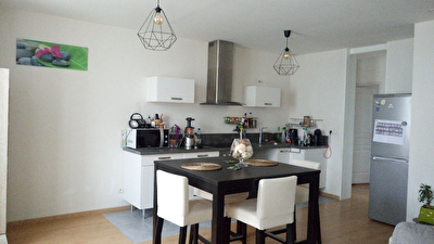 APPARTEMENT ST GENIX SUR GUIERS - 3 pieces