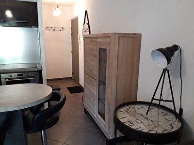 COUP DE COEUR STUDIO EN REZ DE JARDIN