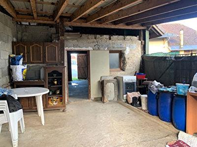 Garage et Terrain 396 m2