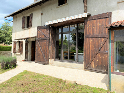 SOUS COMPROMIS. Domessin Maison proche ecoles et commodites