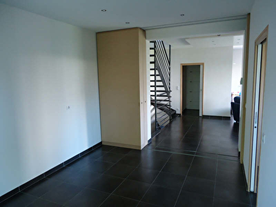 MAISON LES PAVILLONS SOUS BOIS - 5 pieces - 141 m2