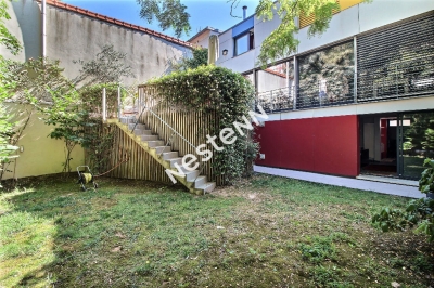 Maison familiale avec jardin et terrasse proteges - garage - sous sol total - 7 Pieces - 5 chambres- 7mins du metro