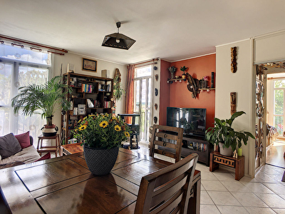 Appartement Ris-orangis 3 pieces 57 m2, 2 chambres.