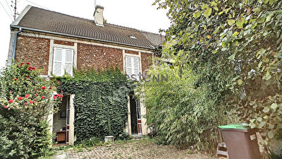 Maison Leuville Sur Orge 7 pieces , 5 chambres, 121 m2, terrain 564