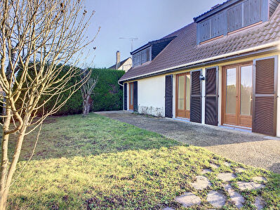 Maison LINAS 6 pieces 130 m2 - 4 chambres - sous-sol - terrain 660m2