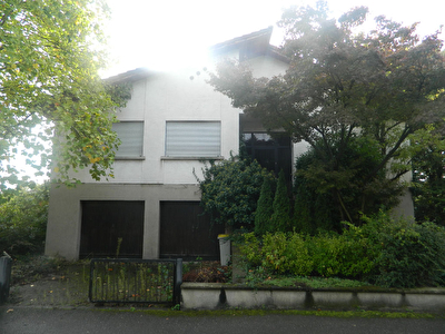 Maison Ostwald 8 pieces 220 m2