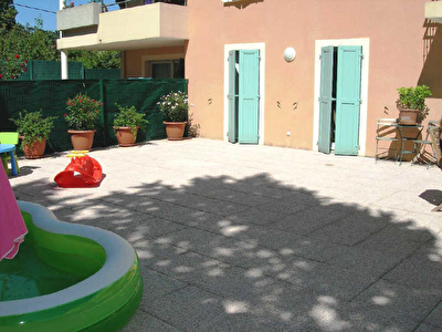 APPARTEMENT REZ-DE-JARDIN CHAPONOST - 3 pieces - 75 m2