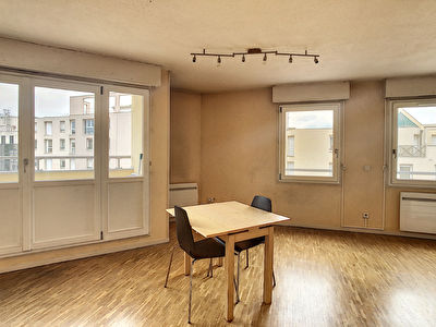 Coeur Part-Dieu, appartement de 43m2 en dernier etage avec garage