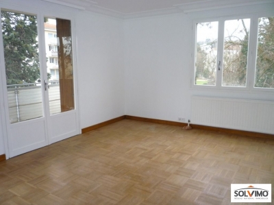 Tassin L'Horloge - T3 en etage, renove, balcon et cave