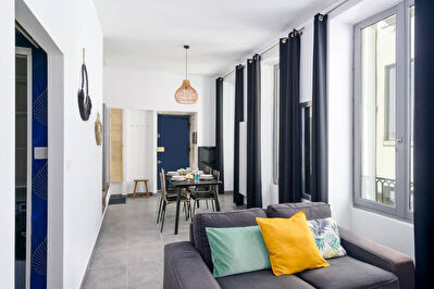 Appartement Lyon 2 pieces 40 m2- Edgard Quinet. Entierement renove
