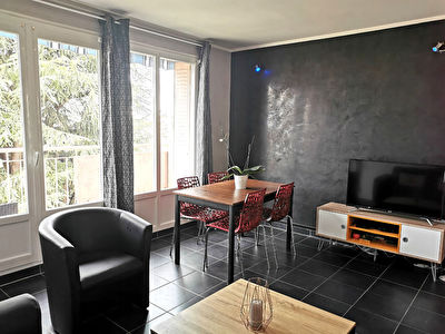 Appartement T5 - 80 m2 Colocation VILLEURBANNE Bel air les brosses