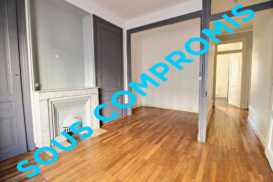 LYON 07. Appartement 2 pieces 64.79 m2