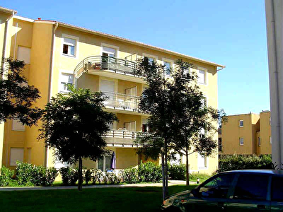 APPARTEMENT DECINES CHARPIEU - 2 pieces - 46,67 m2