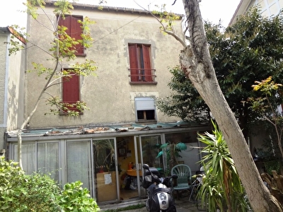 ROMAINVILLE, MAISON PROCHE PLACE CARNOT