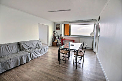 BAGNOLET, AU PIED DU PARC DEPARTEMENTAL JEAN MOULIN-LES GUILANDS, GRAND APPARTEMENT DE 5 PIECES 99 M2
