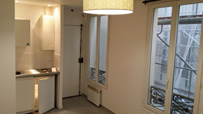 STUDIO 18 M2 - Paris 18eme - A louer