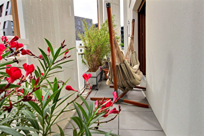 MONTREUIL, RESIDENCE 2019 PROCHE DU FUTUR METRO LIGNE, DUPLEX 4 PIECES AVEC BALCON ET PARKING