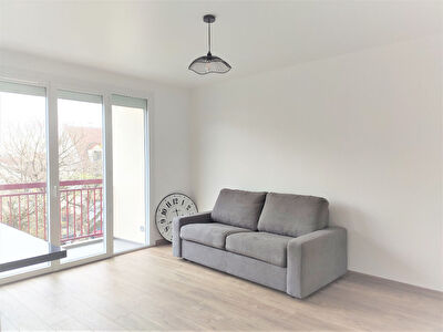 A louer appartement Montreuil - 32 m2 meuble neuf