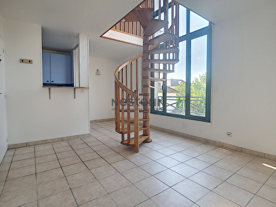 Appartement Dammarie Les Lys 2 pieces 42 m2