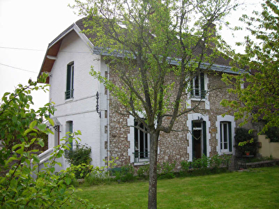 MAISON BOURGEOISE MEIGNEUX - 5 pieces - 100 m2