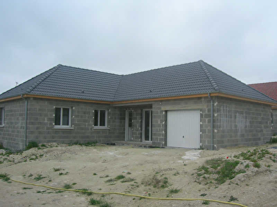 PAVILLON Plain pied ROMILLY SUR SEINE - 5 pieces - 0 m2