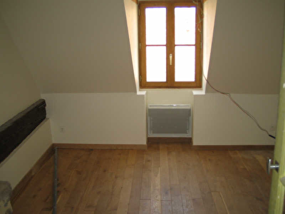 APPARTEMENT RENOVE NOGENT SUR SEINE - 4 pieces - 0 m2