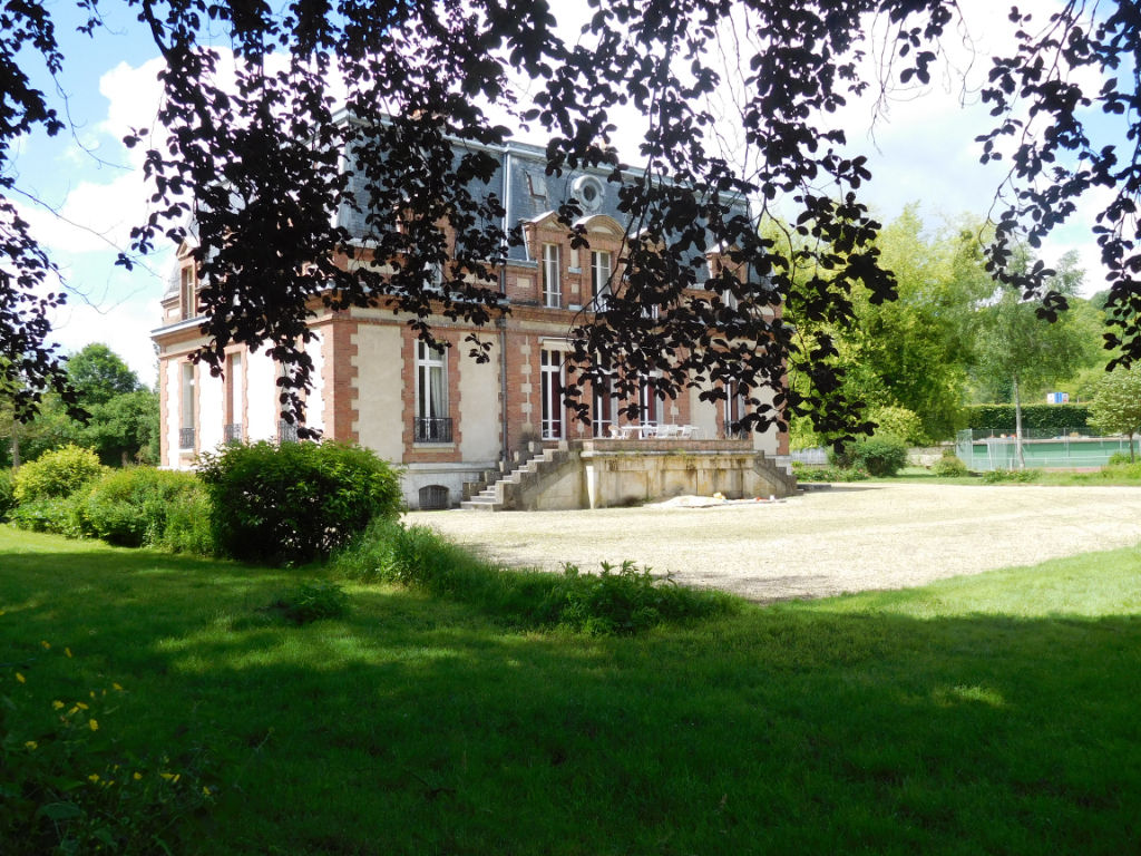 photos n°1 Propriete Provins 15 P 588 m² habitables
