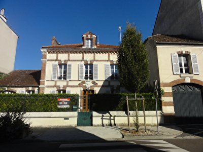 Maison Provins Centre 6 pieces