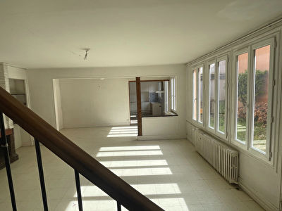 Maison Provins hypercentre 4 chambres 135 m2 avec jardinet