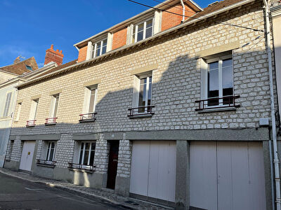 Maison Provins 7 pieces - garages - jardin
