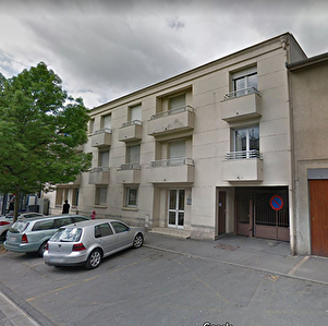 GARAGE/BOX - BOULEVARD POMMERY REIMS