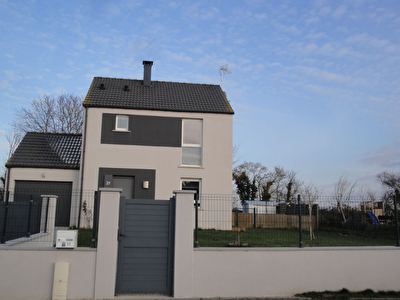 MAISON T5 AVEC JARDIN ET GARAGE - CRUGNY