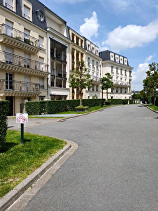 REIMS - SECTEUR POMMERY - TYPE 3 AVEC PARKING PRIVE