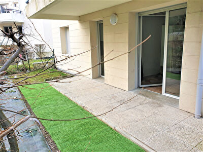T3 REZ DE JARDIN AVEC PARKING RESIDENCE LE CLOS - POMMERY