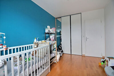 Reims Appartement de type 4 80m2 3 chambres balcon loggia parking et cave