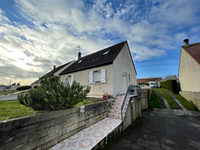 EN EXCLUSIVITE, Maison individuelle 2 chambres + 1 bureau a 10 minutes de Ribecourt