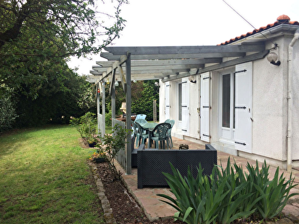 Maison Breuil Magne 5 pieces 115 m2