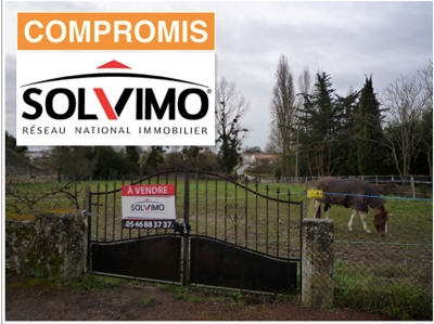 Trizay centre bourg : Terrain contructible de 2128 m2