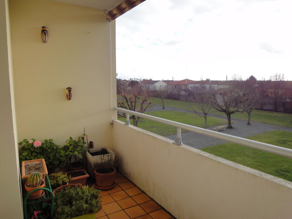 photos n°1 Appartement ROCHEFORT - 5 Pièces - 90 M2
