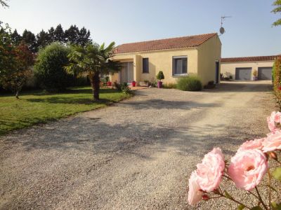 Entre Rochefort et Saintes : Pont L Abbe D Arnoult Plain Pied 3 chambres