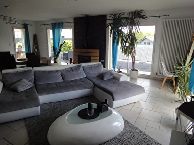 10 min ROCHEFORT : Saint Hippolyte plain pied 5 chambres 160m2