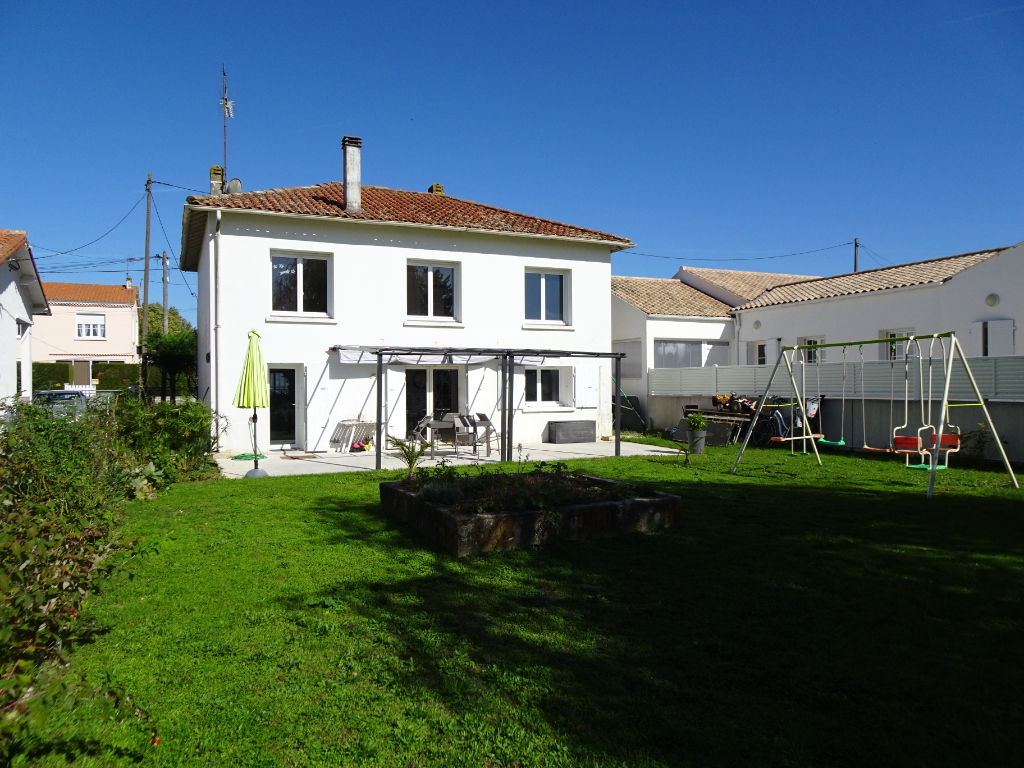 photos n°1 Maison Rochefort 5 pièces 120 m2