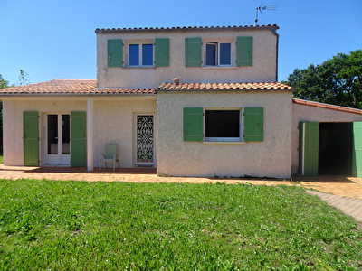 A VENDRE a 10min de ROCHEFORT Maison 3 ch garage jardin