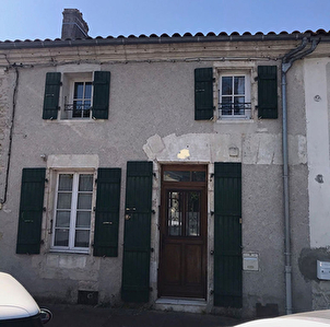 Maison Lussant 3 chambres 1 bureau, jardinet, garage