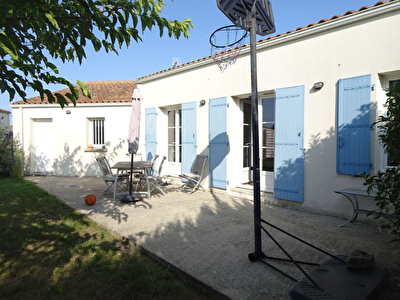 EXCLUSIVITE : PONT L'ABBE D'ARNOULT - Maison de Pl.Pied 120 m2 - 3 chambres - garage - terrain clos
