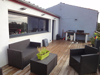 Soubise - Maison en etage en parfait etat avec garage et cour -A visiter !!!!