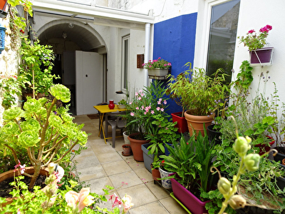 A VENDRE Rochefort Appartement 76 m2 3 pieces rez de chaussee