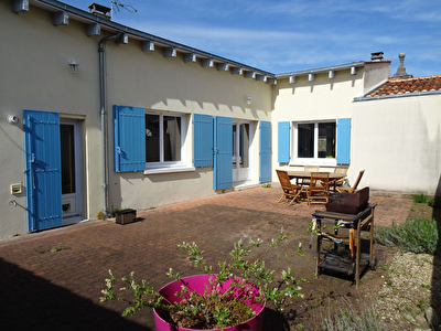 Rochefort Nord, BREUIL-MAGNE - Maison 5 Pieces - 145m2